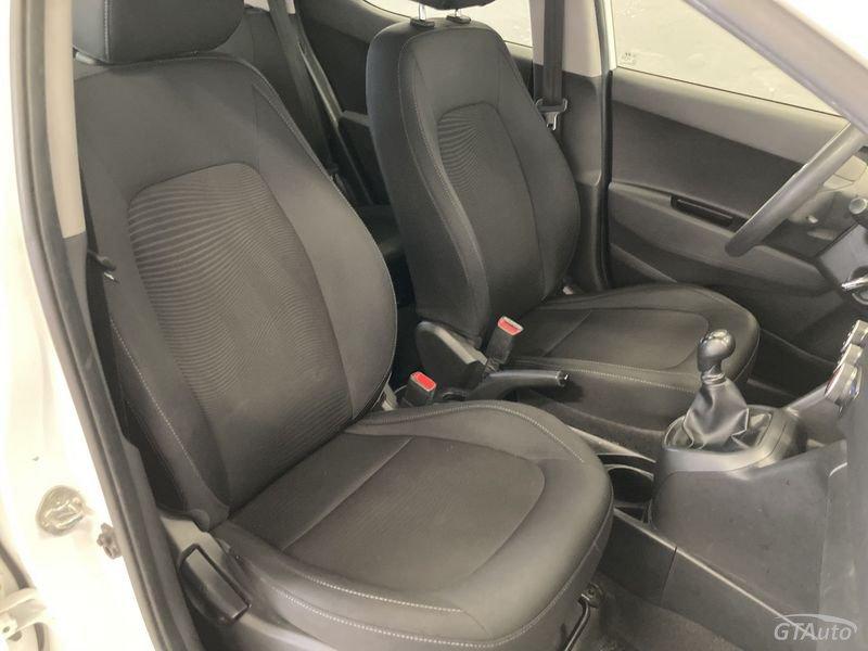 Hyundai i10 1.0 MPI Comfort adatta ai neopatentati