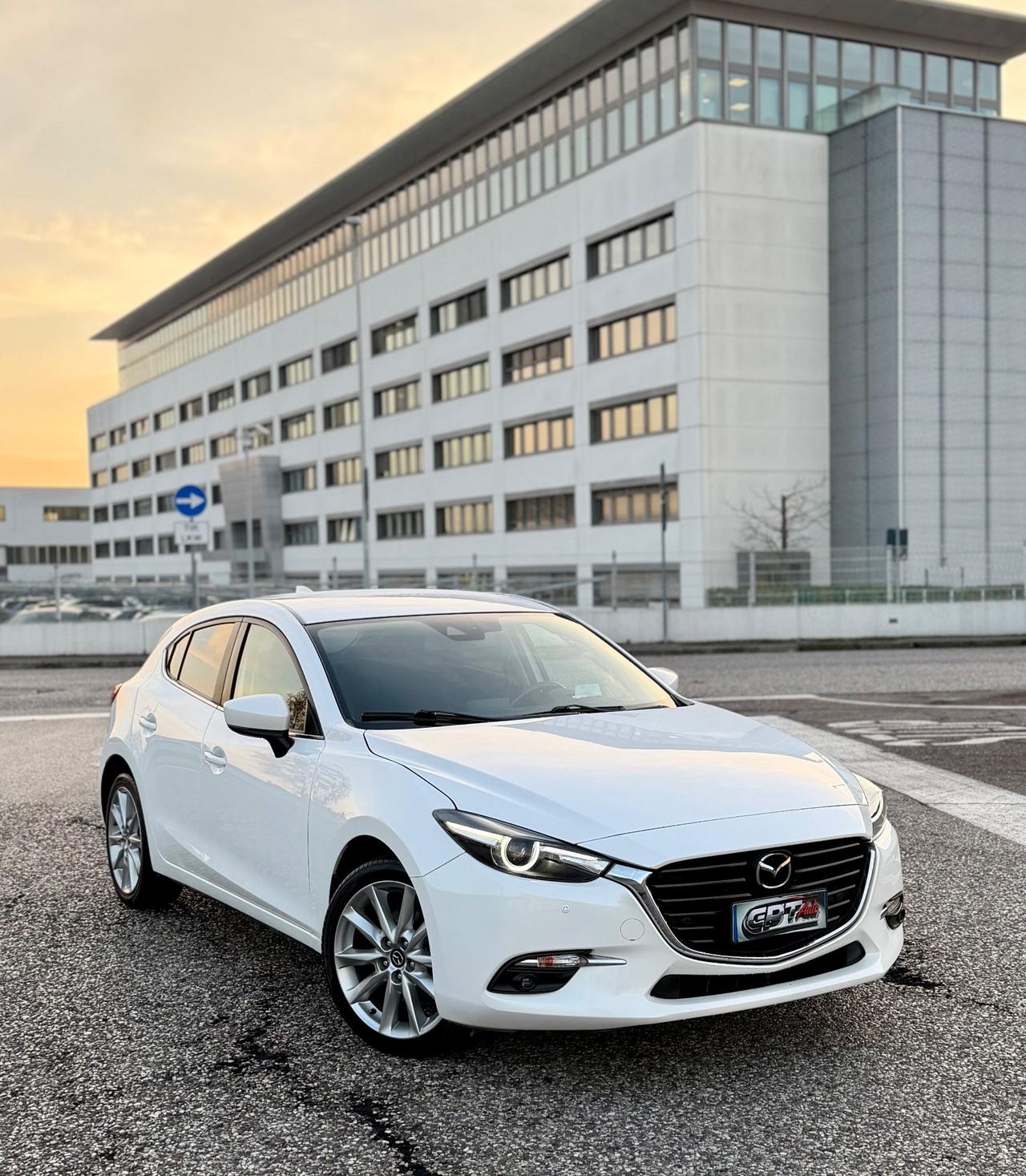 Mazda 3 Mazda3 1.5 Skyactiv-D Exceed