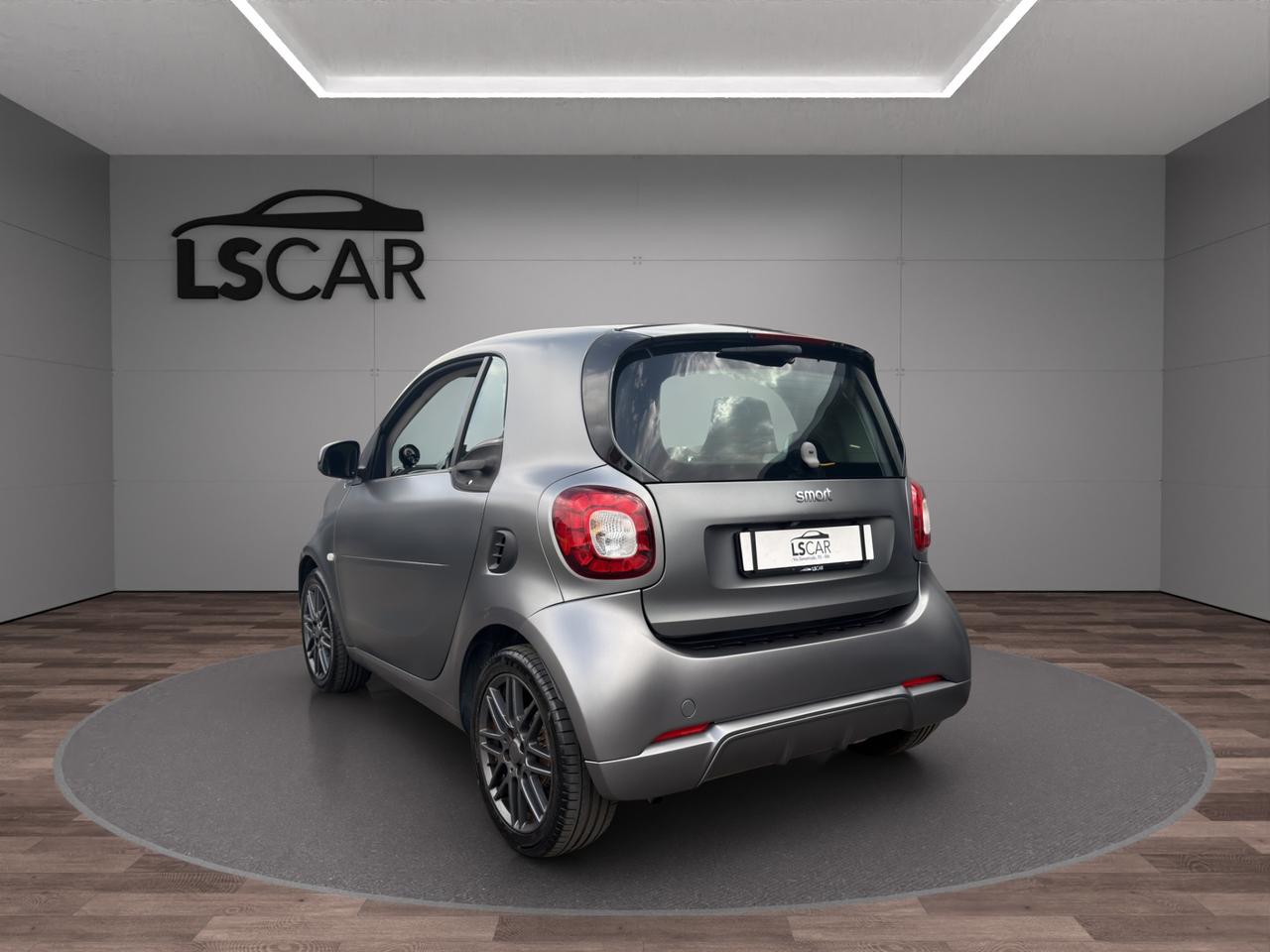 smart forTwo Allestimento BRABUS - Unipro - Promo Finanziamento - Tetto panoramico - LED - Schermo