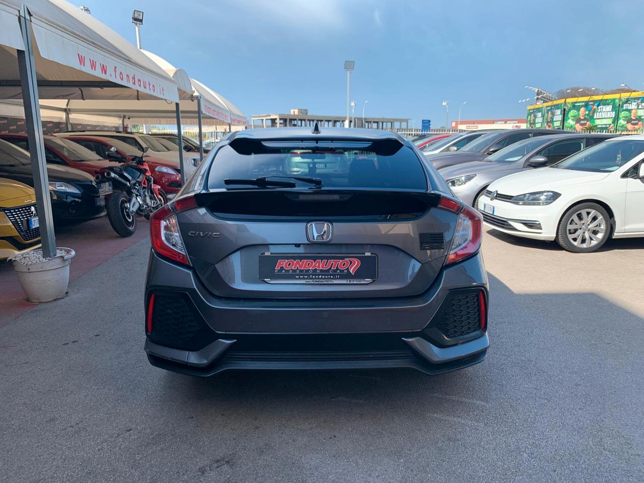 Honda Civic 1.6 5 porte Elegance Navi