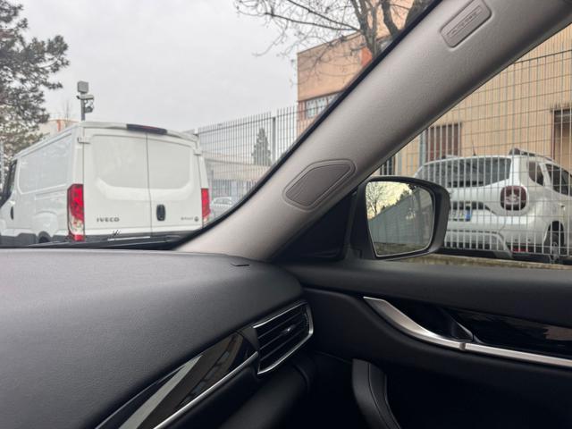 MASERATI Levante V6 Q4 350CV NAVI+RETR.