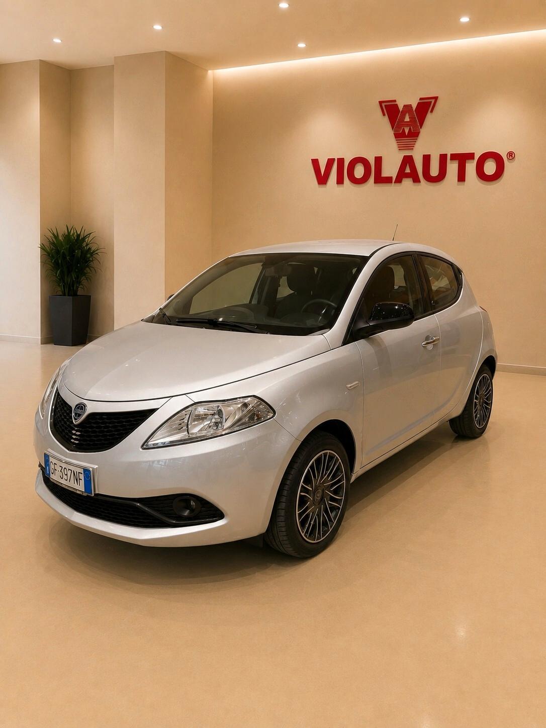 Lancia Ypsilon 1.0 FireFly 5 porte S&S Hybrid Ecochic Gold