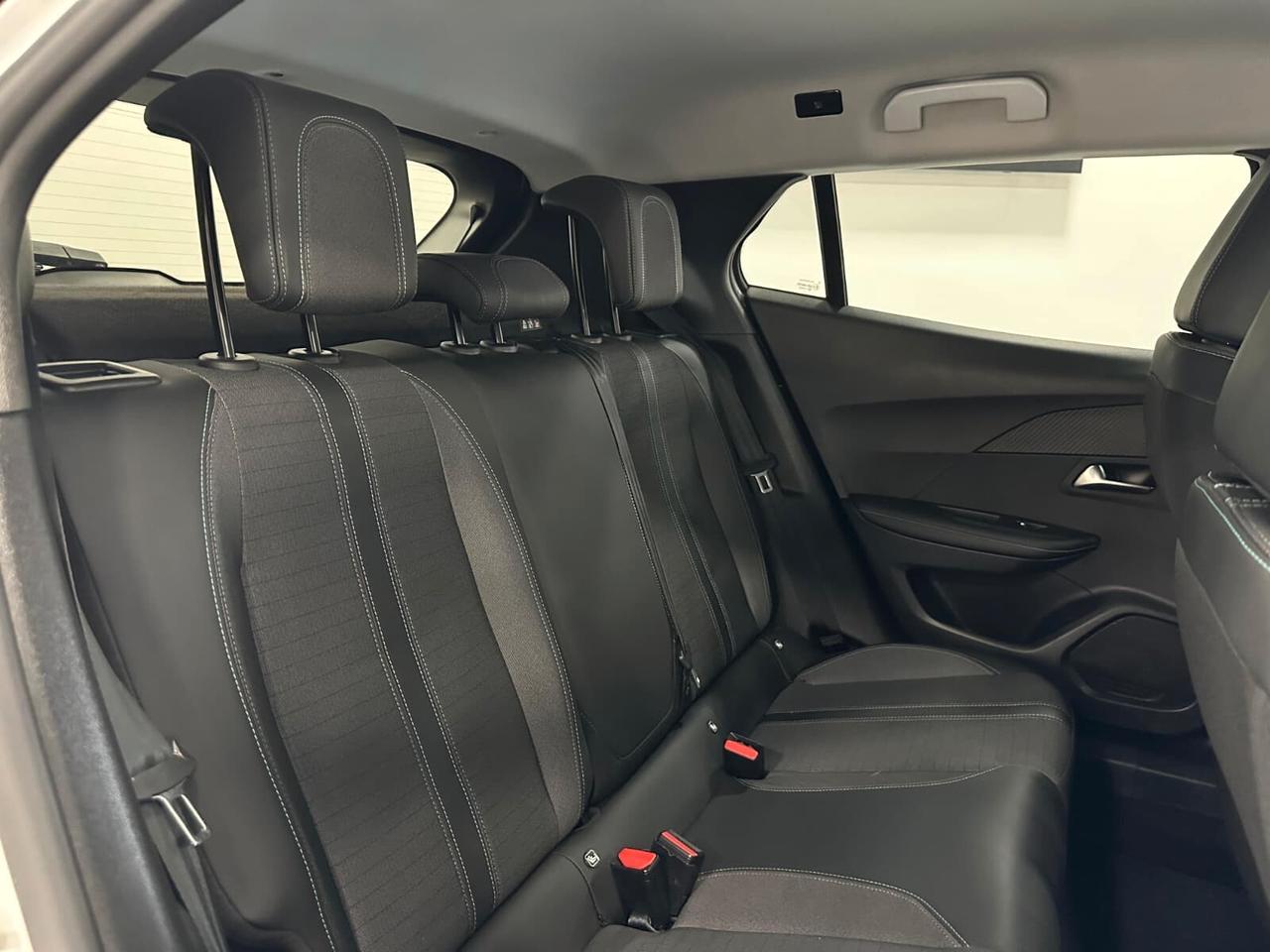 Peugeot 2008 BlueHDi 130 S&S EAT8 Allure