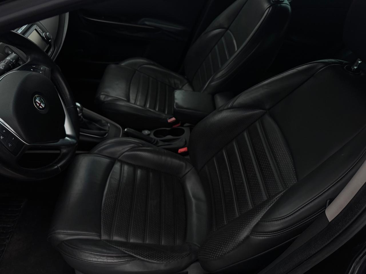 Alfa Romeo Giulietta 1.6 JTDm-2 105 CV Distinctive