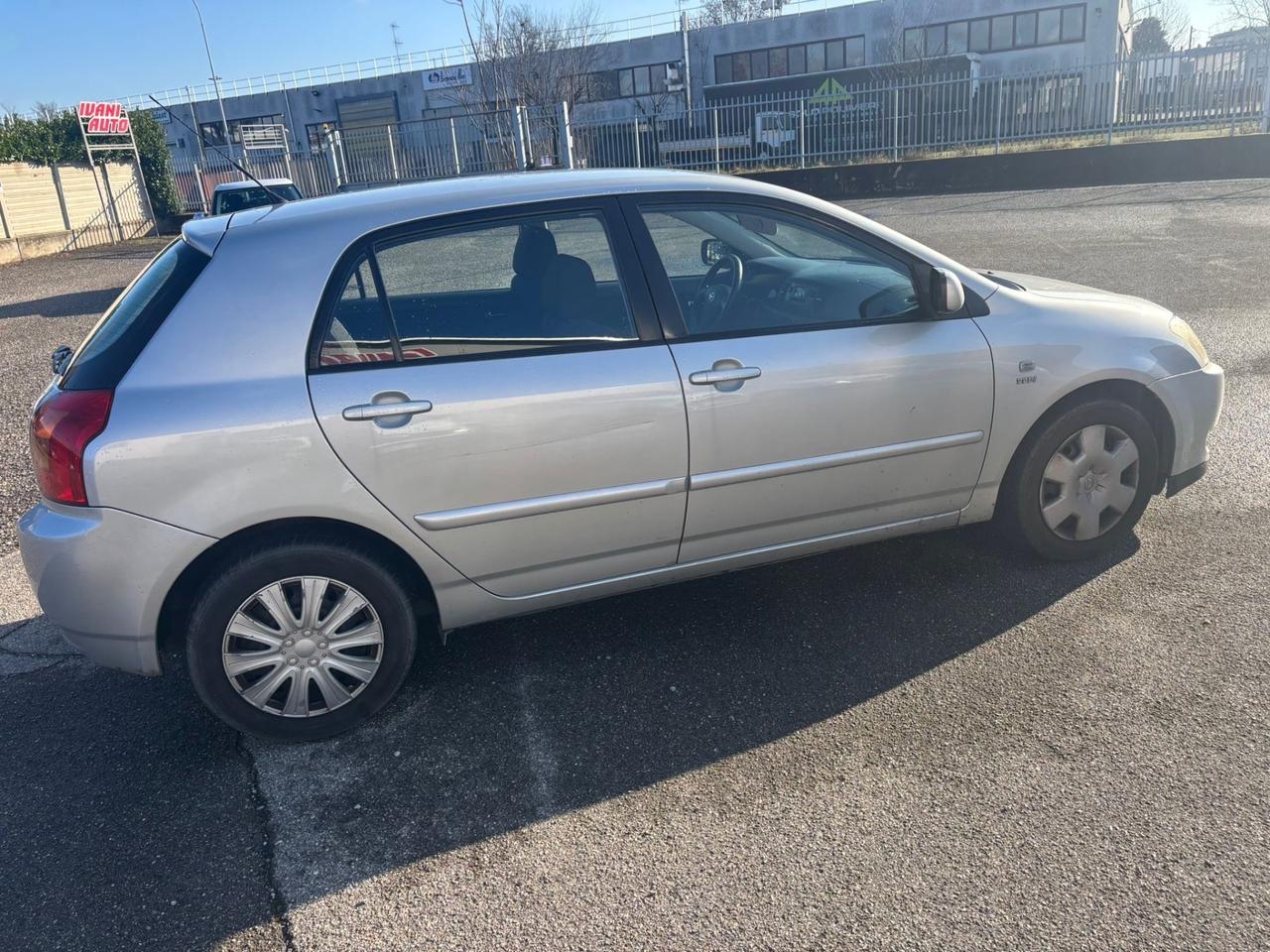 Toyota Corolla 1.4 16V 5 porte