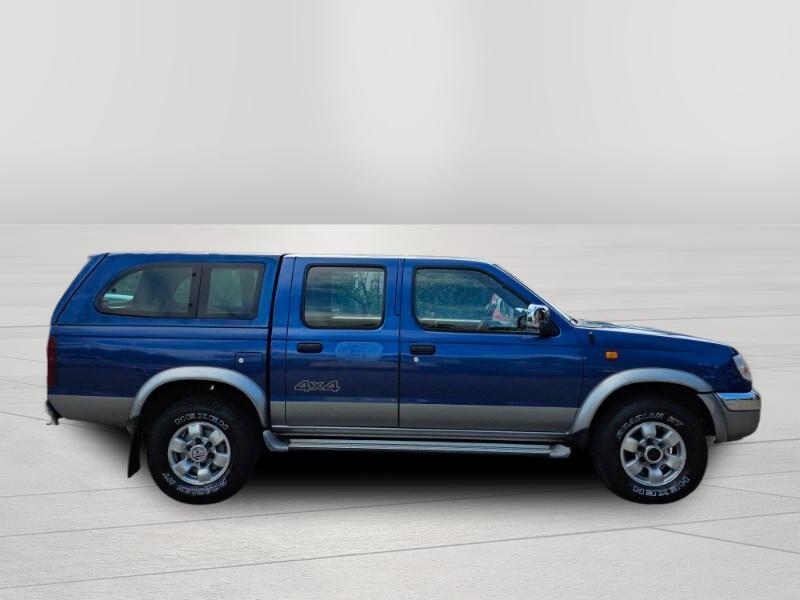 NISSAN Pick-up (2ª s.) Pick-up 2.5 TD 4 porte ...