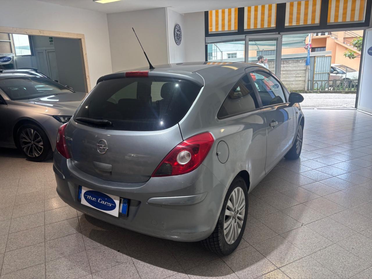 Opel Corsa 1.2 85CV 5 porte GPL-TECH Edition
