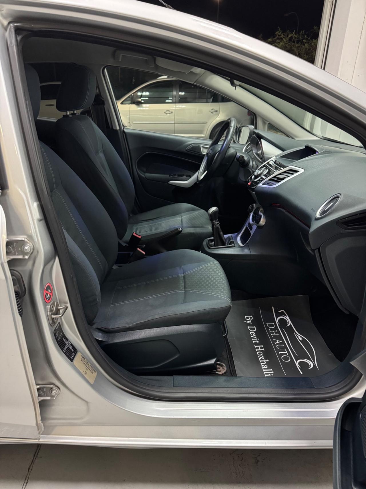 Ford Fiesta 1.4 5p. Bz.- GPL Titanium