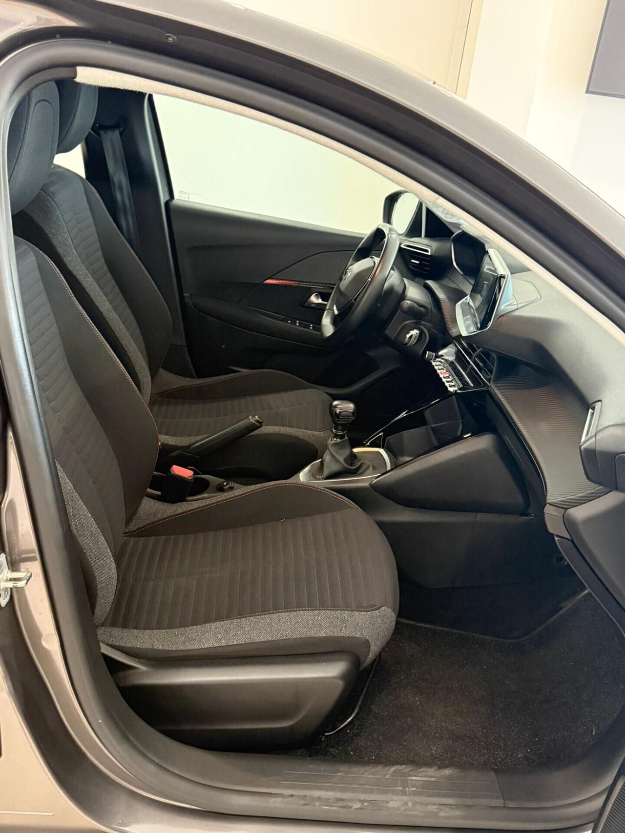 Peugeot 208 1.5 Diesel 2022 ALLURE PACK