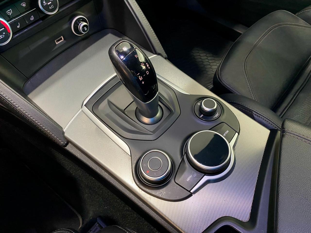 Alfa Romeo Stelvio 2.2 Turbodiesel 190 CV AT8 Q4 Executive-2019