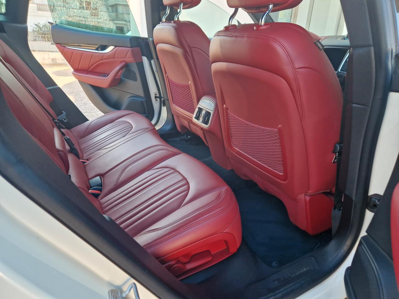 Maserati Levante V6 Diesel 275 CV AWD Granlusso