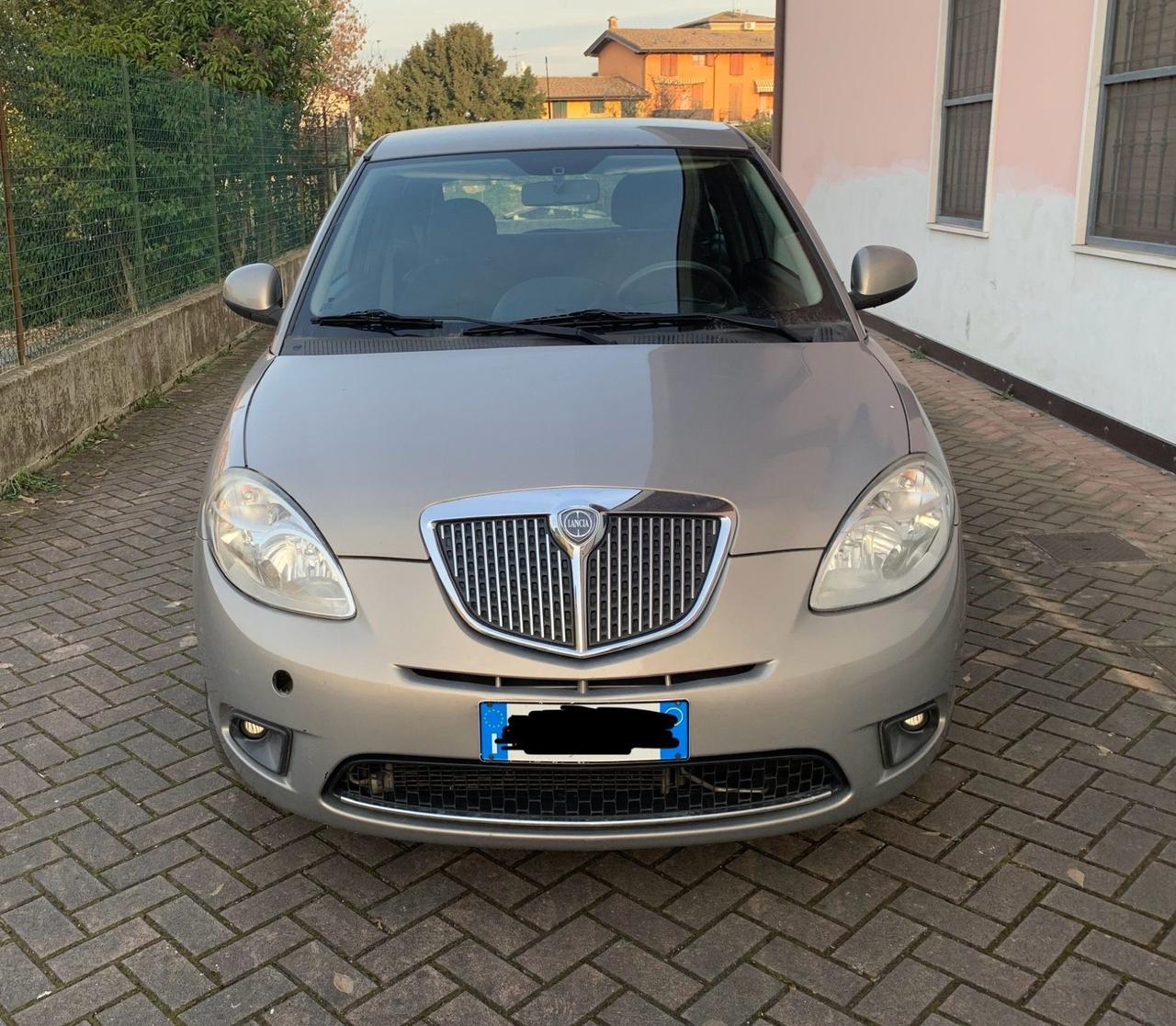 Lancia Ypsilon 1.3 MJT 16V 95 CV 5 porte S&S Silver