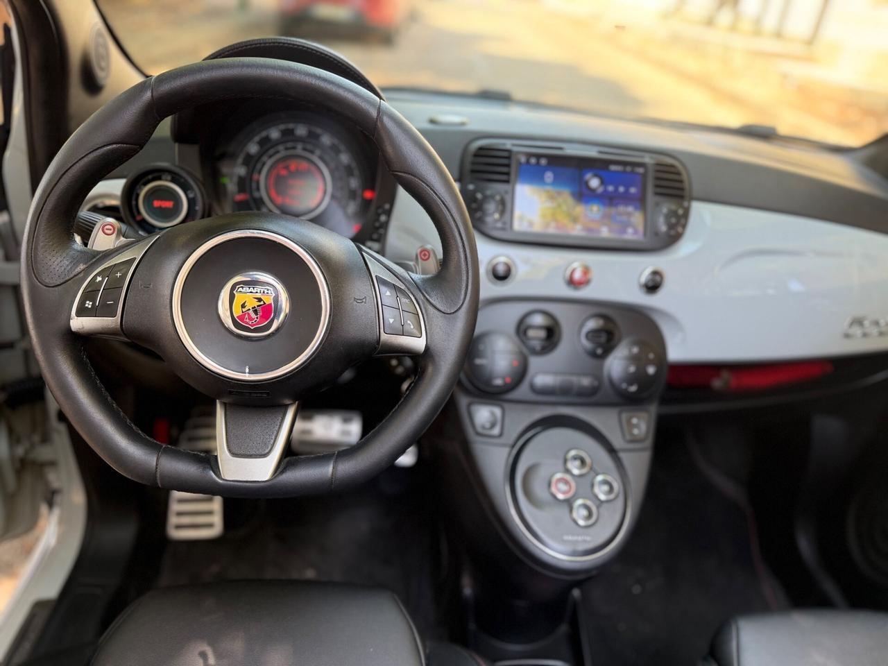Abarth 500 C 1.4 Turbo T-Jet MTA Bicolore