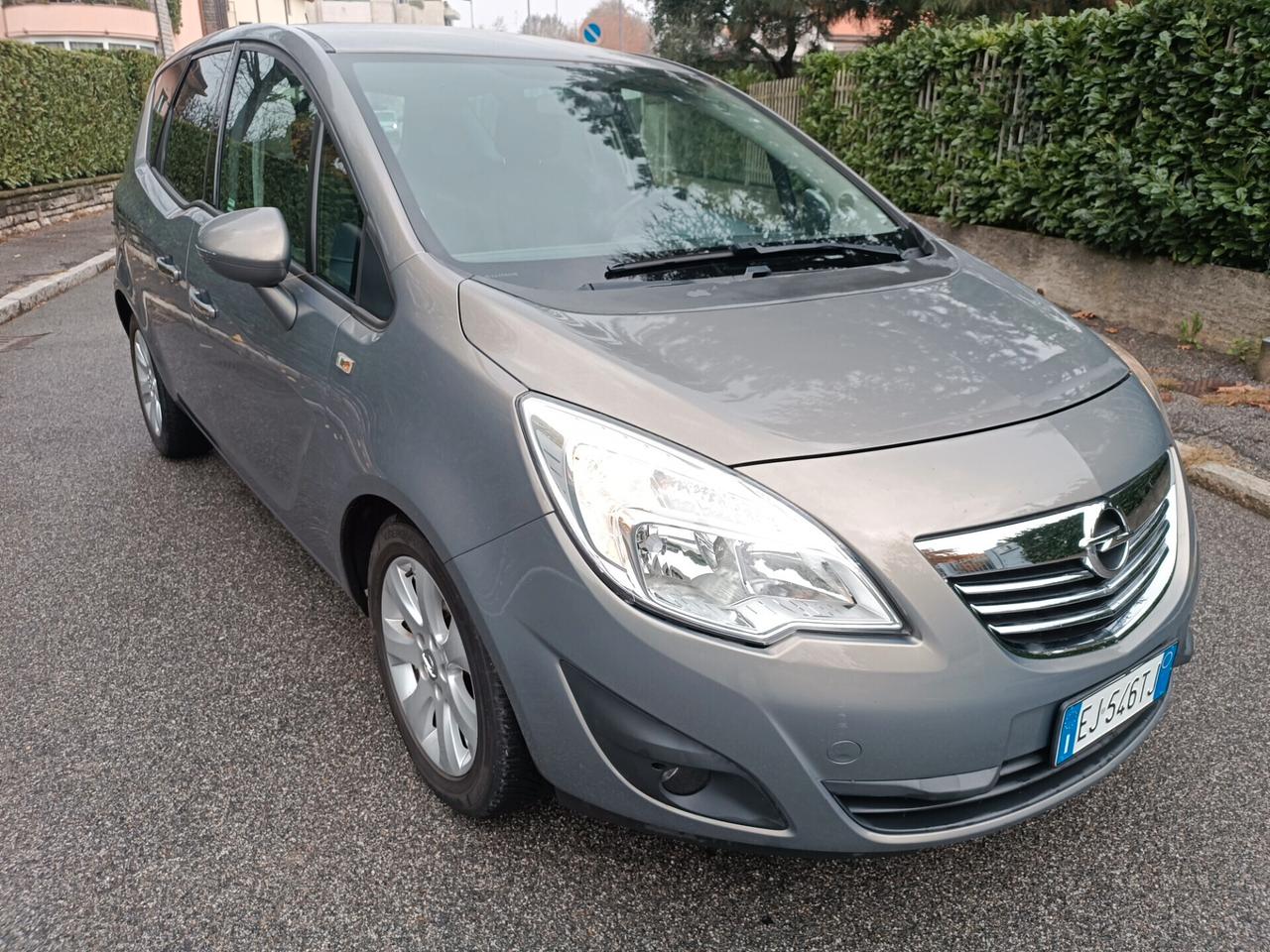Meriva - 1.3 CDTI 95CV . uniprop Cosmo ---neopatentati-----