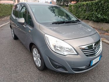 Meriva - 1.3 CDTI 95CV . uniprop Cosmo ---neopatentati-----