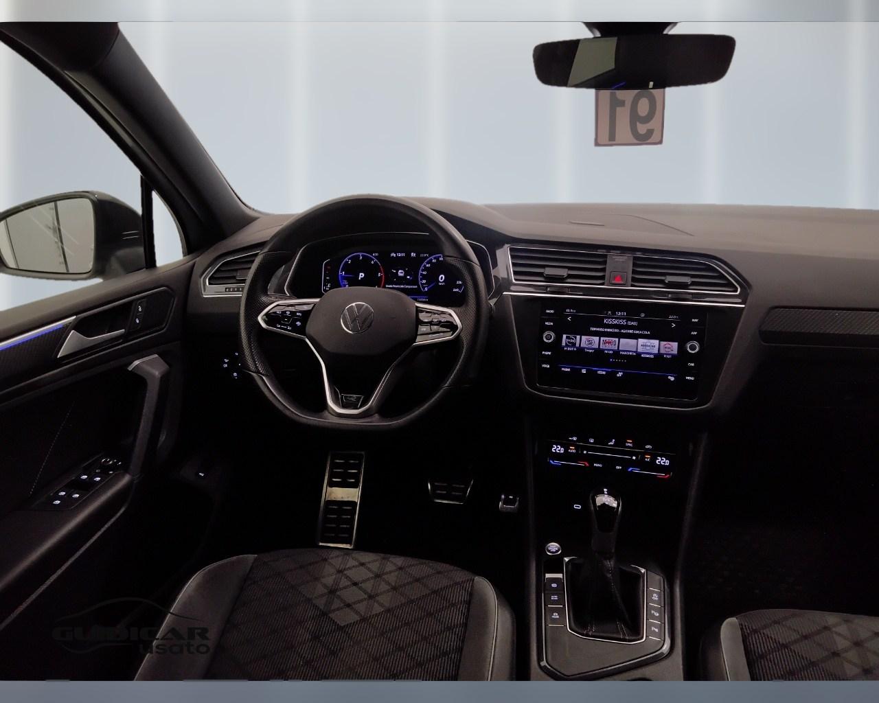 VOLKSWAGEN Tiguan II 2021 - Tiguan 2.0 tdi R-Line 150cv dsg