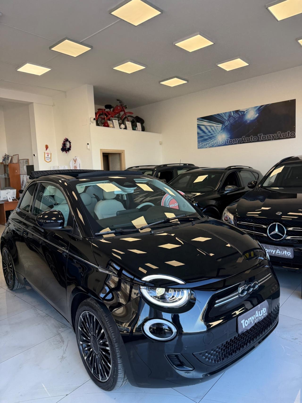 Fiat 500 EDIZIONE LIMITATA, CAMBIO AUTOMATICO, TELECAMERA,FULL LED, NAVI,APPLE CARPLAY