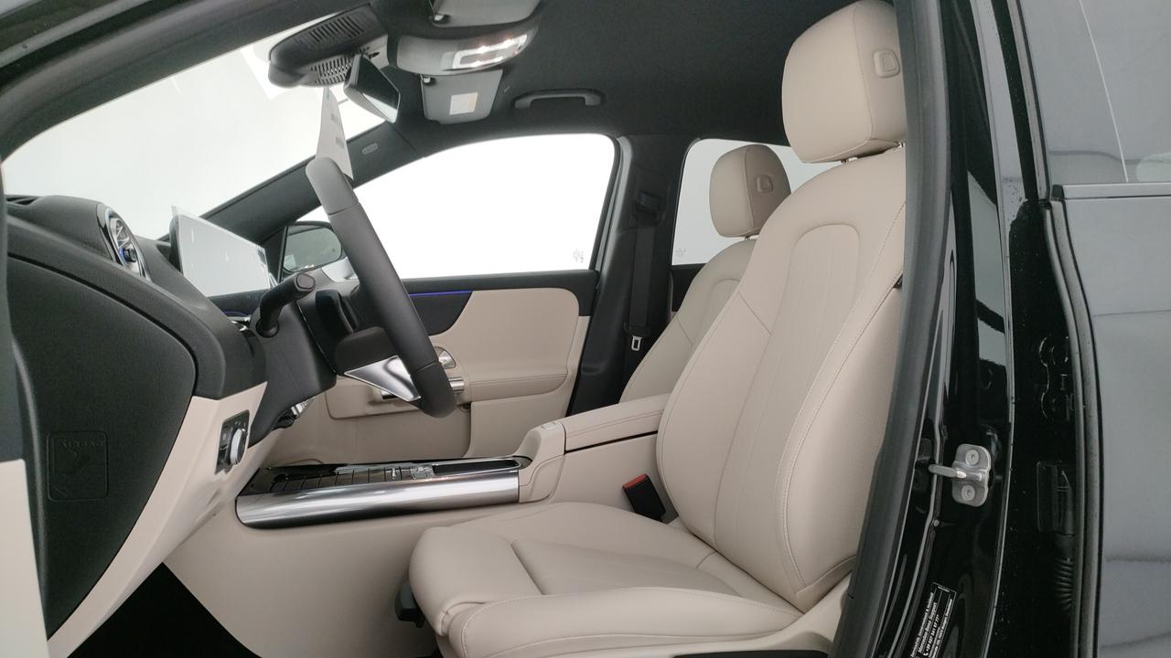 Mercedes-Benz GLA 200 d automatic