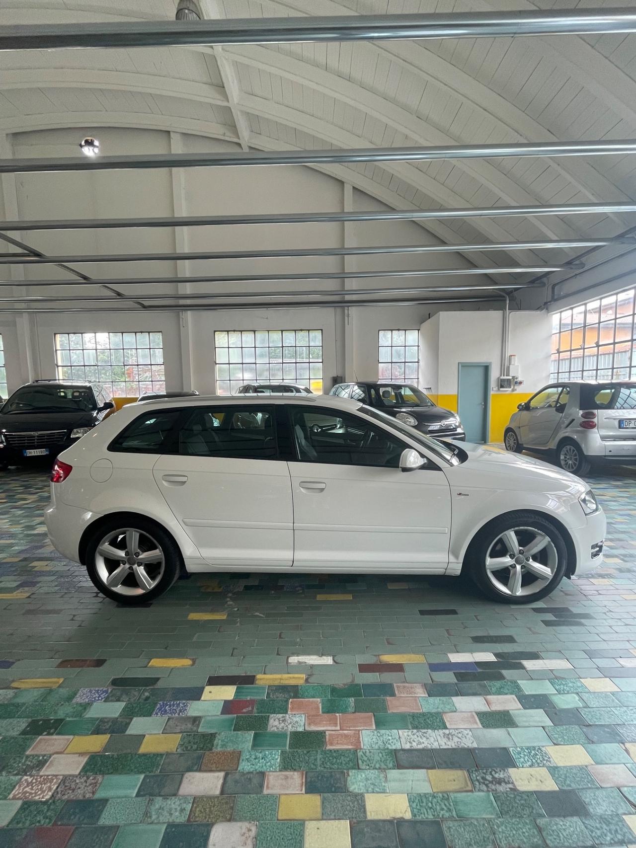 Audi A3 2.0 Tdi 140cv S-Tronic S LINE 100 Mila Km