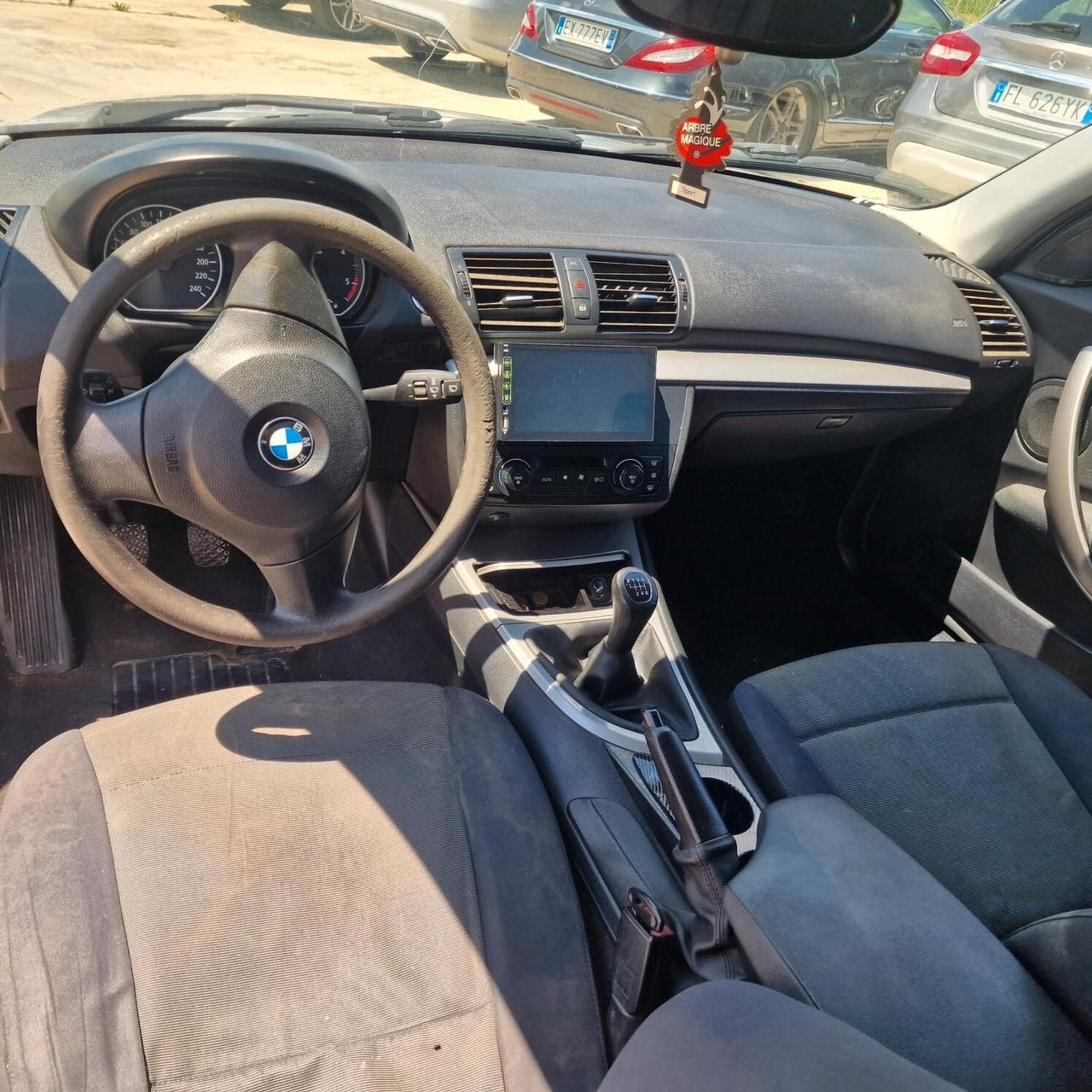 Bmw 118 120d cat 5 porte Attiva