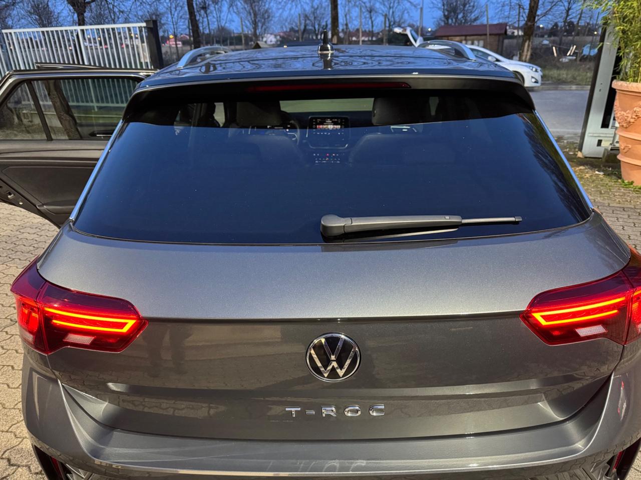 Volkswagen T-Roc 1.0 TSI R-Line Prezzo Reale