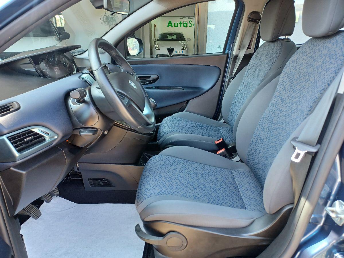 LANCIA - Ypsilon - 1.0 FireFly 5p. S&S Hybrid Oro