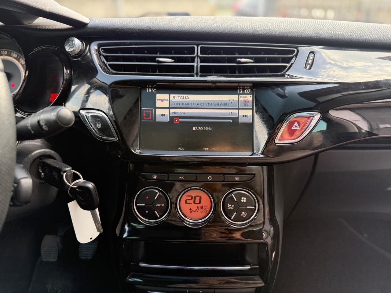 Citroen C3 1.2 BENZINA EXCLUSIVE 2016 NEOPATENTATI