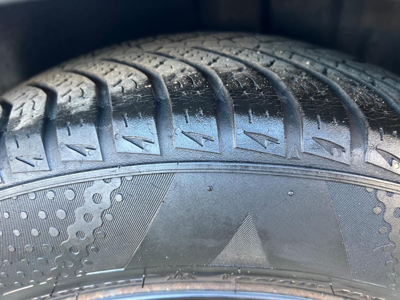 Opel Corsa 1.2 BENZINA 5P. 2013 POCHI KM NEOPATENTATI