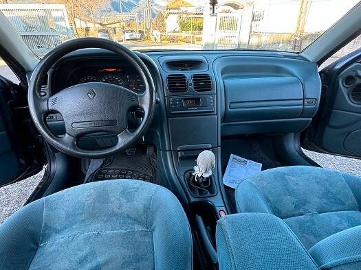 Renault Laguna 1.8i MPI cat RT