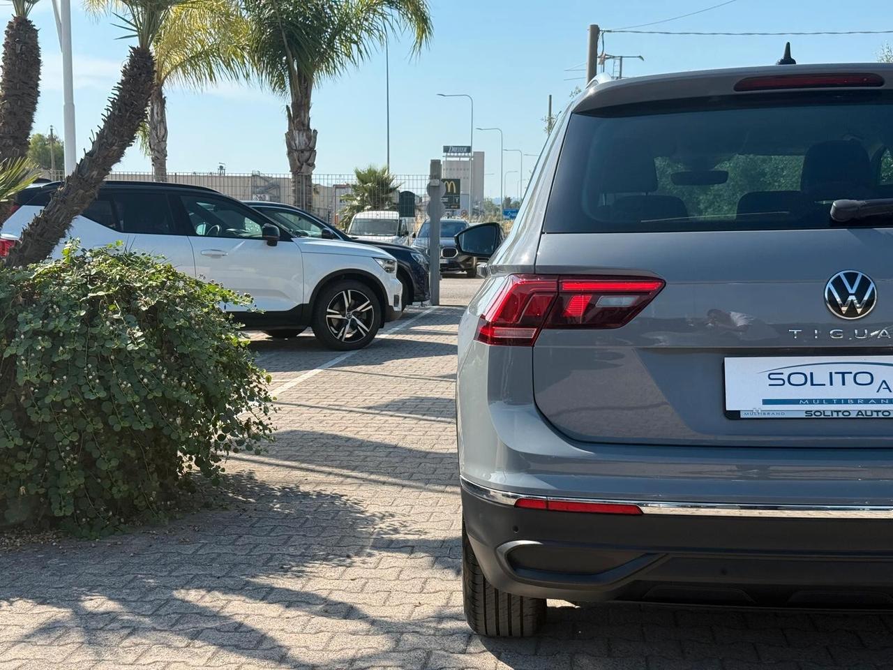 Tiguan 2.0 TDI 122 CV Life My 2022 * Ok Neopatentati