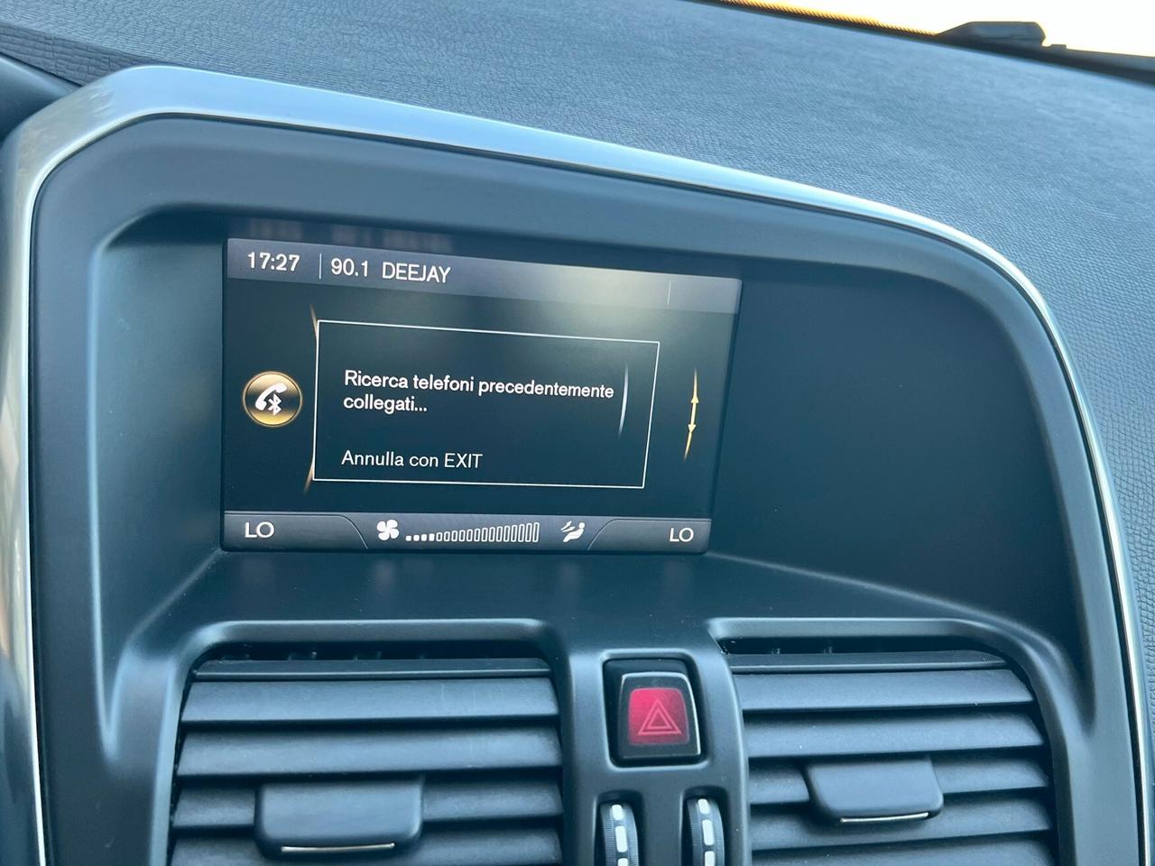 Volvo XC 60 D5 AWD R-design Geartronic