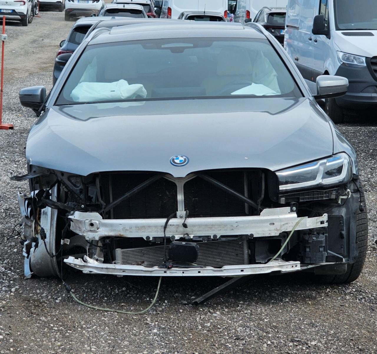 SINISTRATO Bmw 530 530e xDrive Touring Luxury