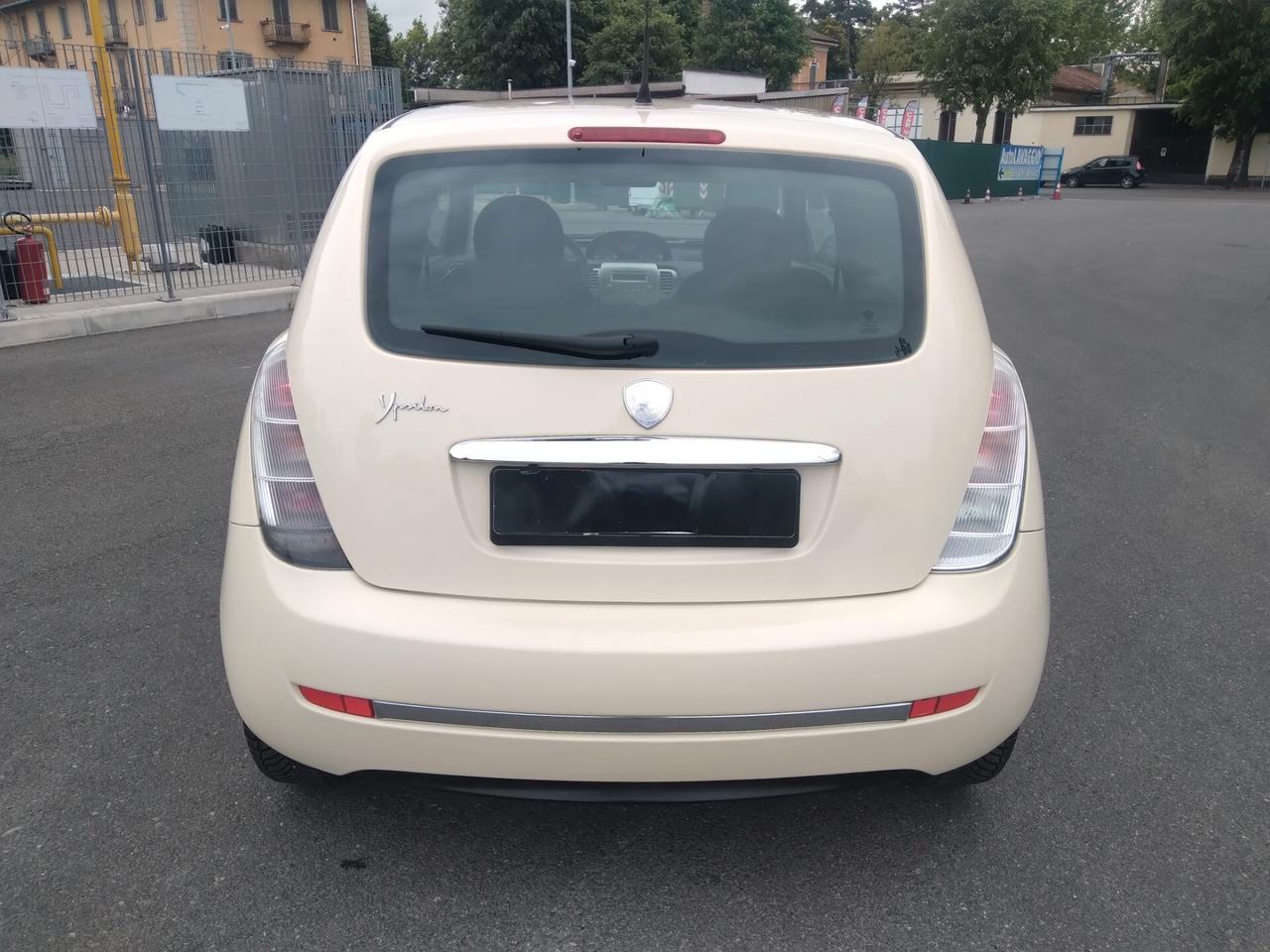 Lancia Ypsilon 1.2 60cv Oro Giallo x neopatentati