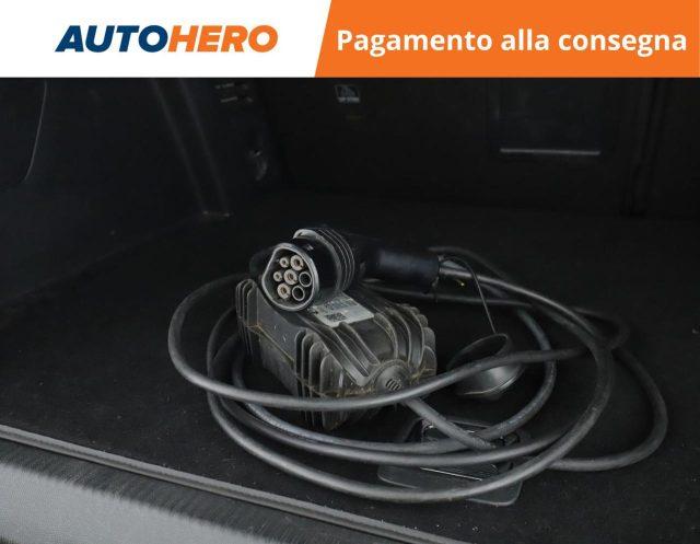 PEUGEOT 3008 Hybrid4 300 e-EAT8 GT