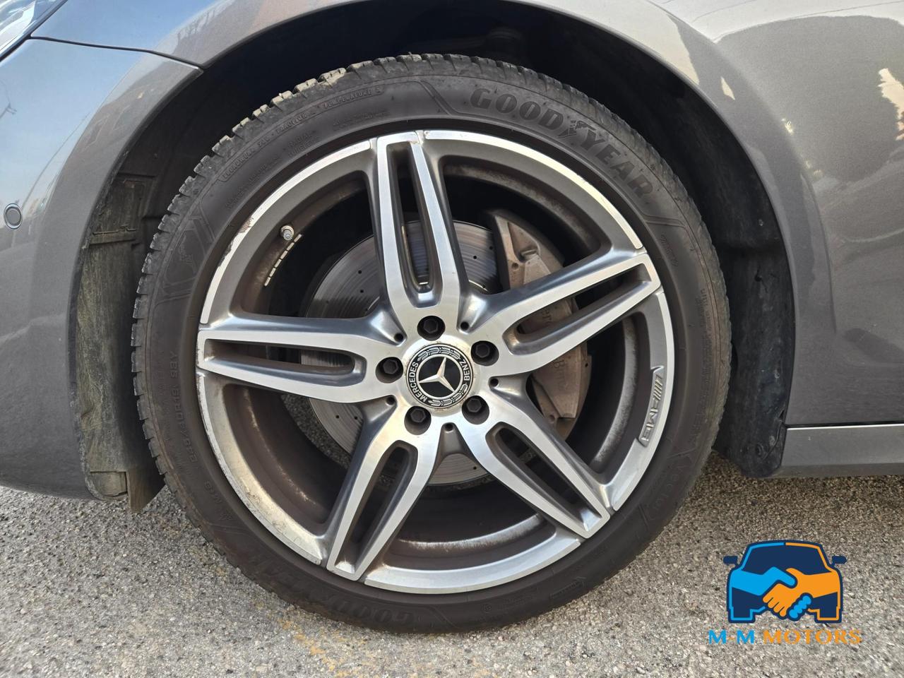 Mercedes E 220 Premium Plus