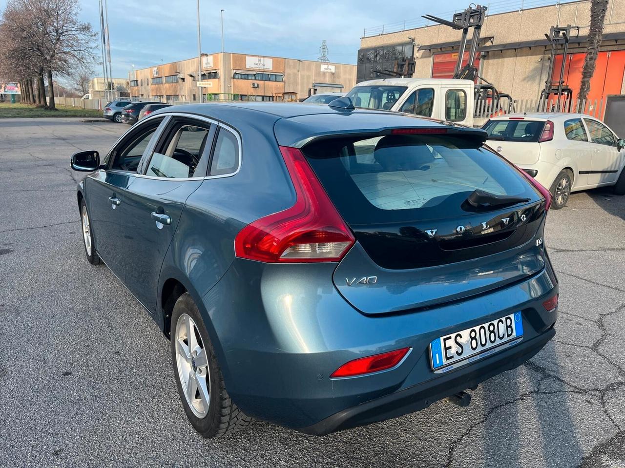 Volvo V40 D2 1.6