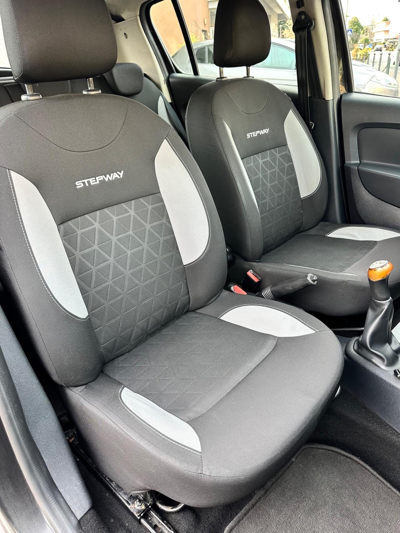 Dacia Sandero Stepway - 1.0Bz 90CV 5P - Neopatentati