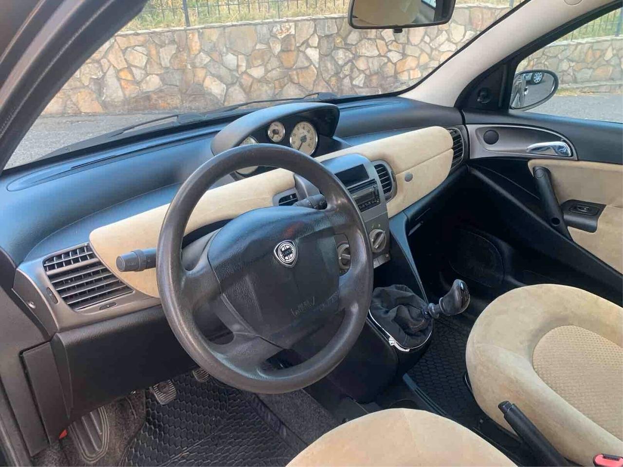 Lancia Ypsilon 1.2