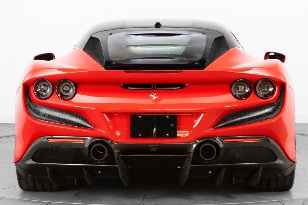 Ferrari F8 Tributo NOLEGGIO LUNGO TERMINE - LEASING FULL INCLUSIVE