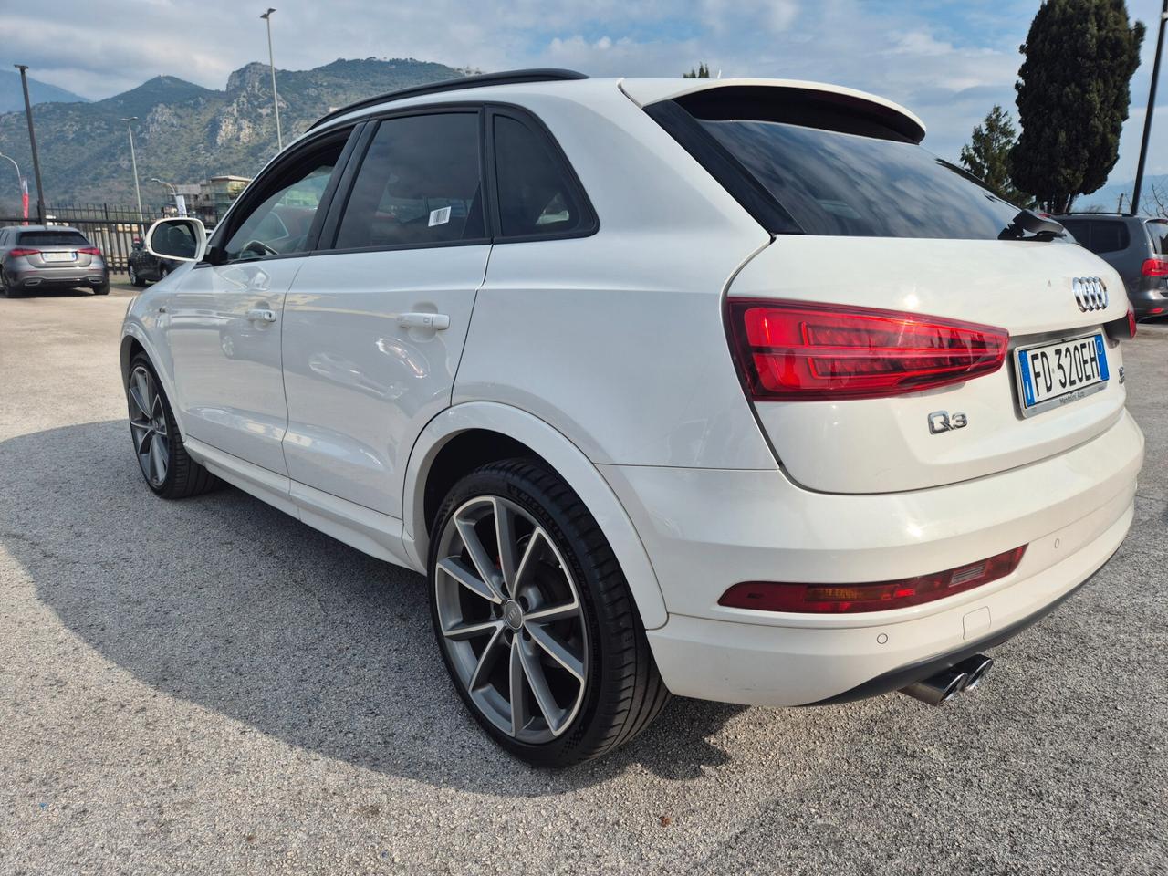Audi Q3 2.0 TDI 150 CV quattro S tronic S-LINE