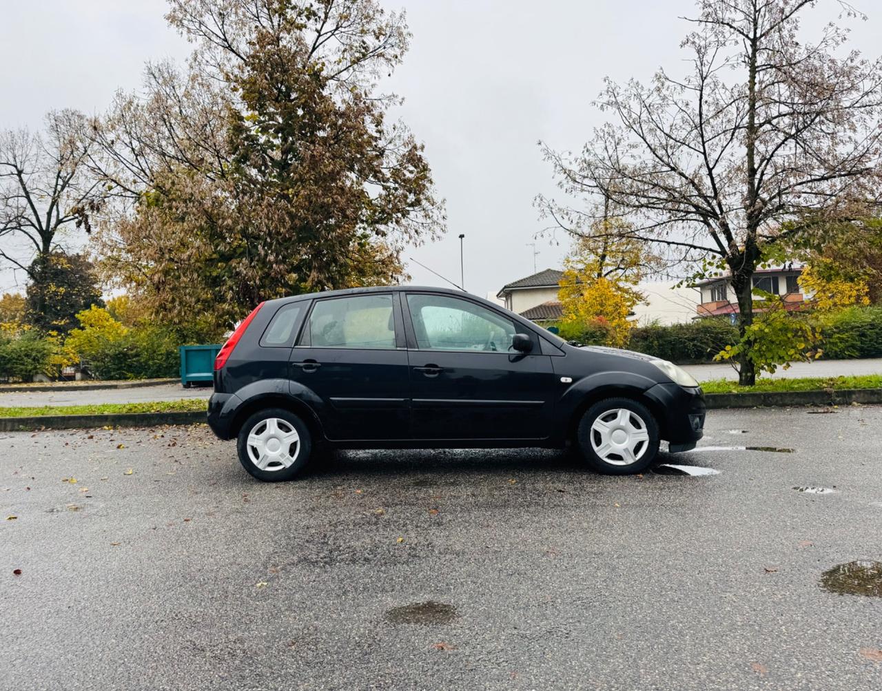 Ford Fiesta 1.4 TDCi 5p. Ghia