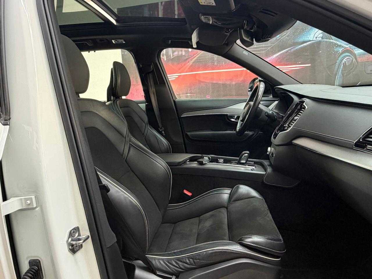 Volvo XC 90 XC90 B5 (d) AWD Geartronic R-design