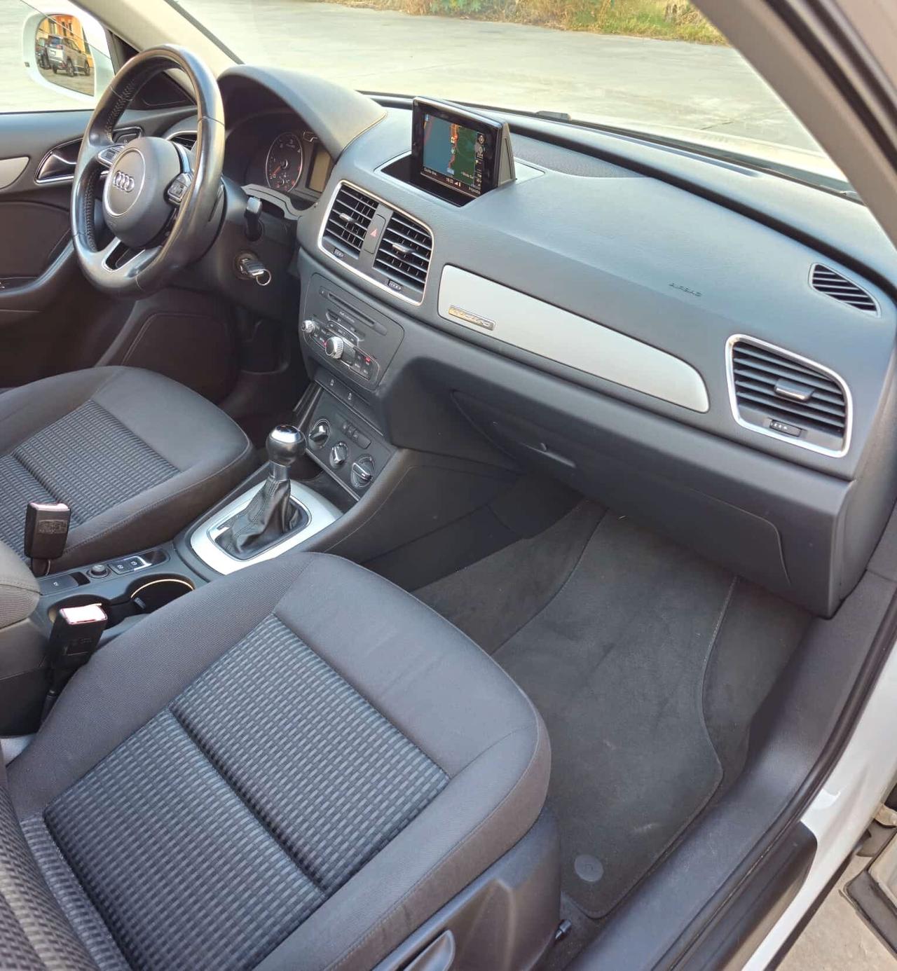 Audi Q3 2.0 TDI quattro S tronic Business