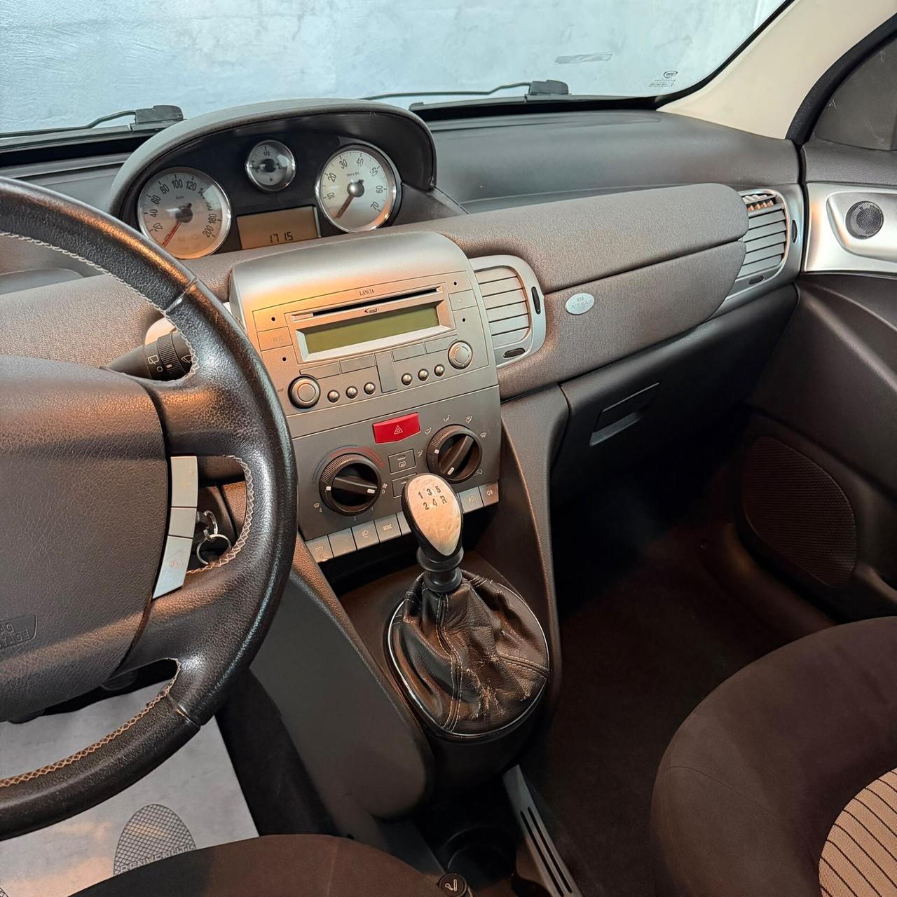 Lancia Ypsilon 1.2 BENZINA
