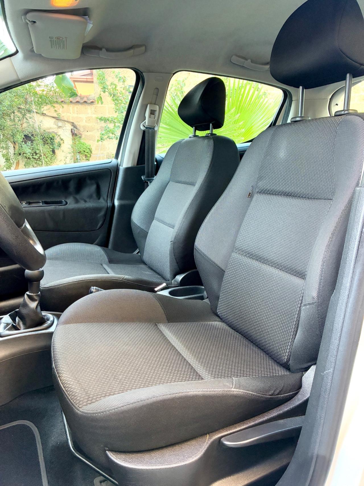 Peugeot 207 1.4 HDi 70CV FAP 5p. XS