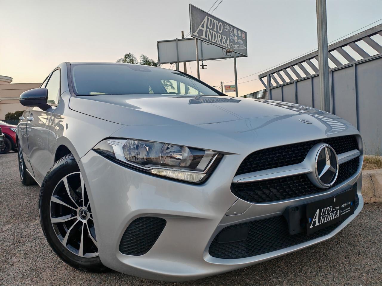 Mercedes-benz A 180d 2.0 Navig cam 2021
