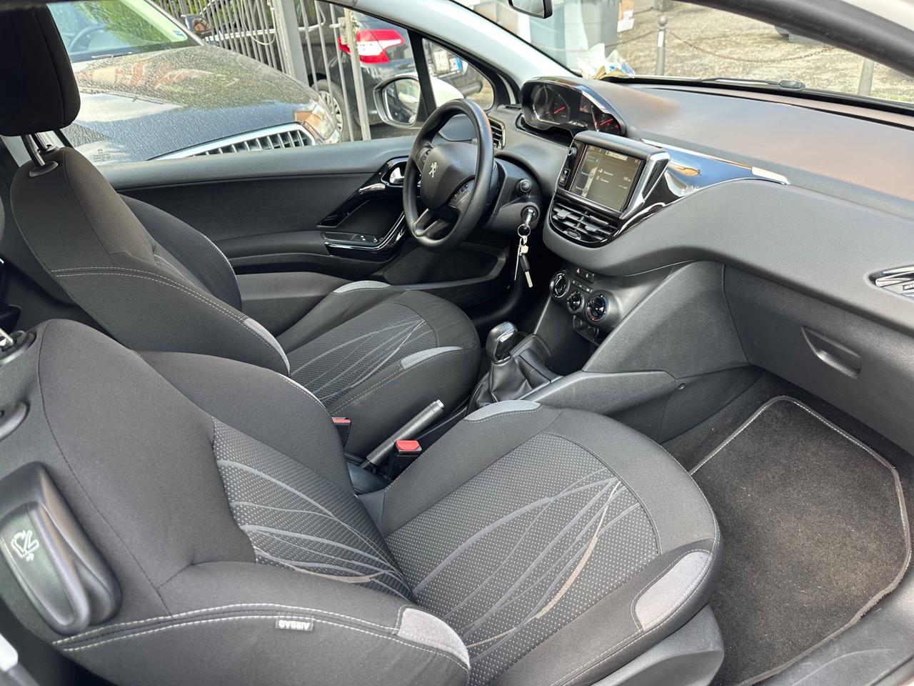 Peugeot 208 PureTech 82 5 porte Active