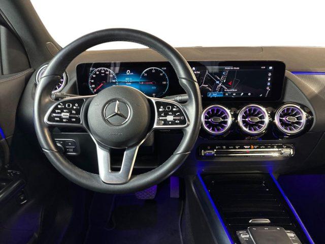 MERCEDES-BENZ EQA 300 4Matic Sport