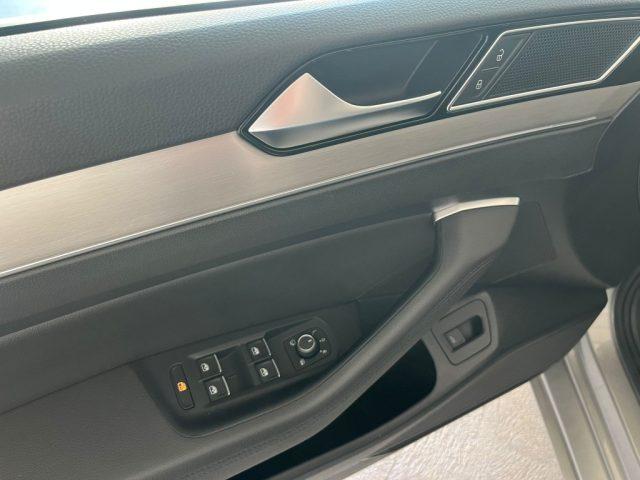 VOLKSWAGEN Passat Variant 2.0 TDI DSG Business BlueMotion Tech