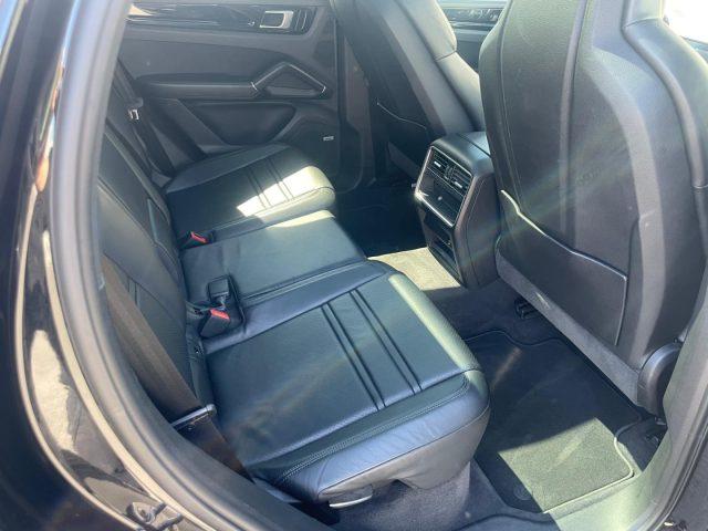 PORSCHE Cayenne Coupé 3.0 V6 340 CV E-Hybrid 4X4